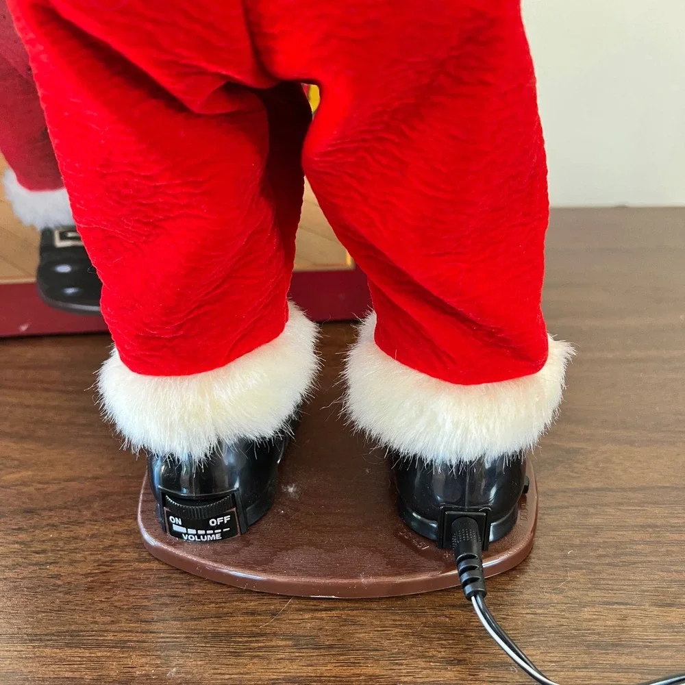 Vintage 1998 Jingle Bell Rock Santa Animated Dancing Musical Figure 60755 Boxed